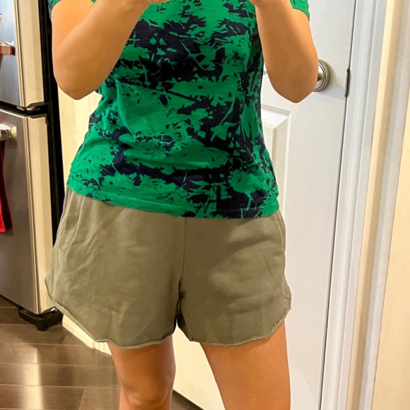 Club Monaco t-shirt - Picture 3 of 3